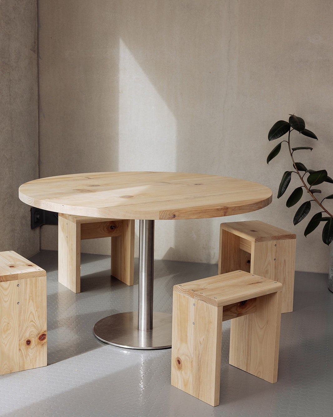 Landing Table